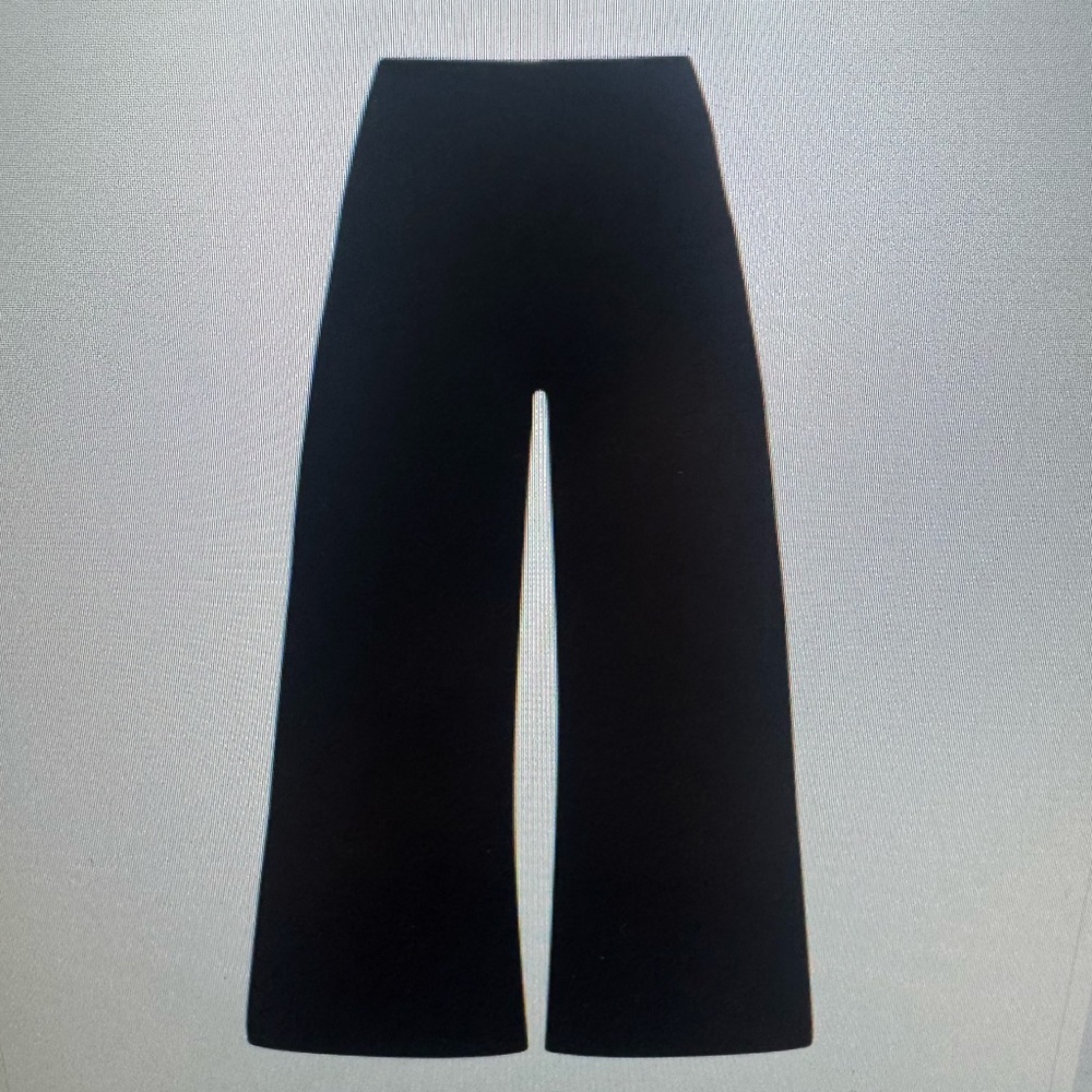 Ripley Rader Black Women's Cropped Pants